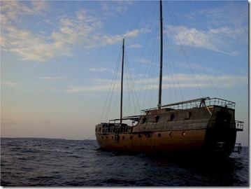 Barefoot - boat bar