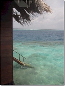 Club Rannalhi water villa near house reef