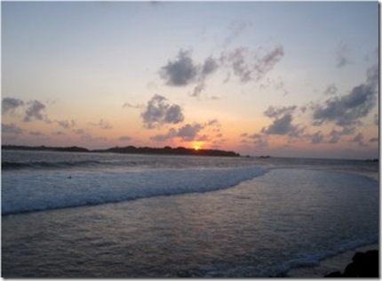 Hudhuranfushi sunset