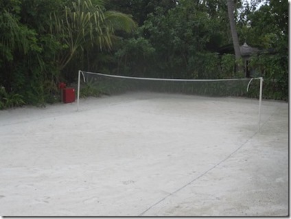 Kanuhura beach badminton