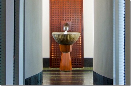 Reethi Rah ice fountain