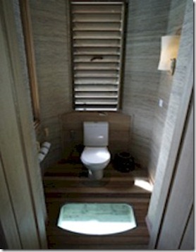 Six Senses Laamu toilet glass floor