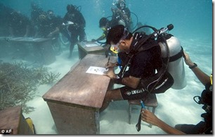 Underwater cabinet meeting