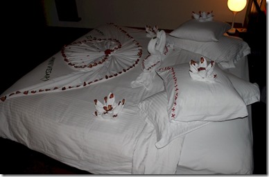 Zitahli Kudafunafaru - bed decorating 2