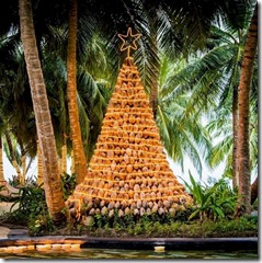 One and Only Reethi Rah coconut Christmas tree