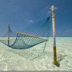 Maldives-lagoon-hammock_thumb.jpg