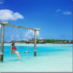 Anantara-Dhigu-swing_thumb.jpg