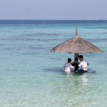 Centara-Ras-Fushi-lagoon-dining.jpg