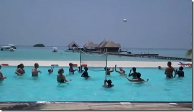 Club Med Kani - pool volleyball