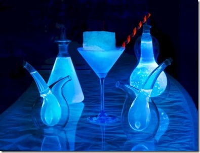 W Retreat - glow drinks