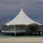 Safari-Island-tented-over-water-bar_thumb.jpg