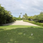 Shangri-La-Villingili-golf-course-hole-3-tee-view.jpg