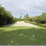 Shangri-La-Villingili-golf-course-hole-3-tee-view_thumb.jpg