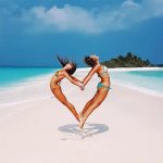 Finolhu-Acrobatics.jpg