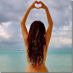 One-and-Only-Reethi-Rah-heart-hands_thumb.jpg