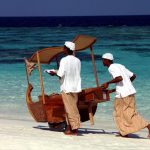 Constance-Moofushi-dhoni-room-service.jpg