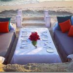 Dusit-Thani-beach-dinner_thumb.jpg