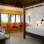 Soneva-Fushi-bed.jpg